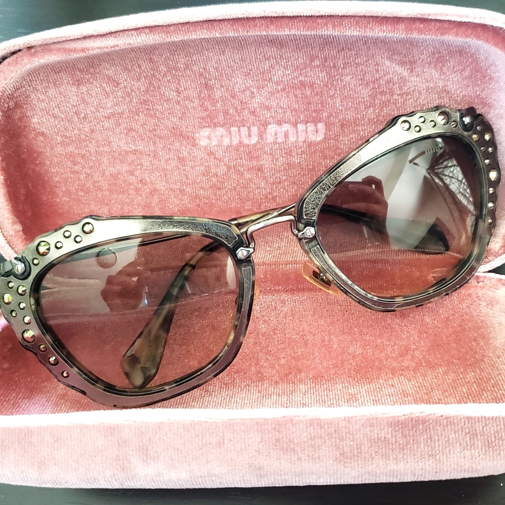 Miu Miu Butterfly Sunglasses SMU04QS